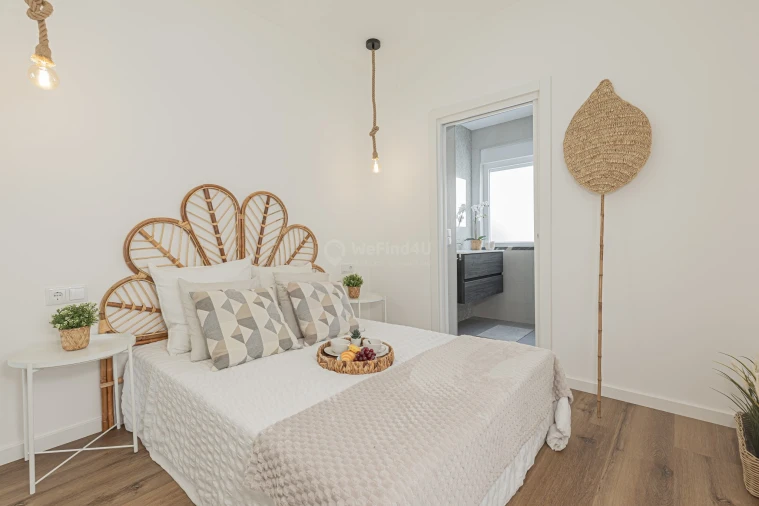 Apartamento T2 para Venda em Seixal Foto 24