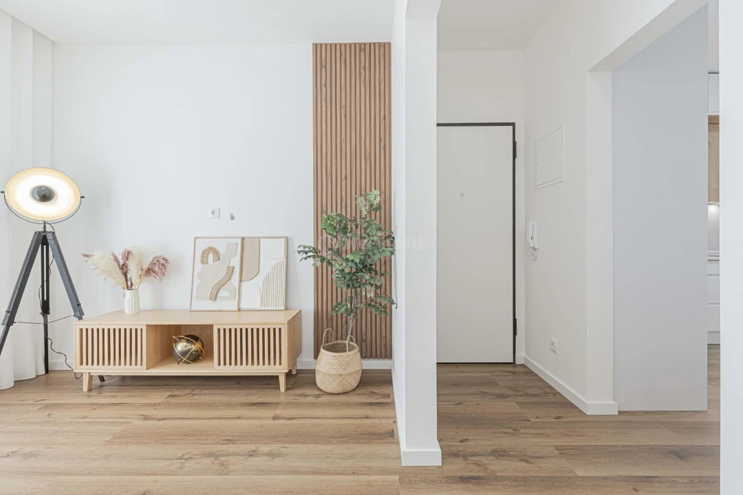 Apartamento T2 para Venda em Seixal Foto 5