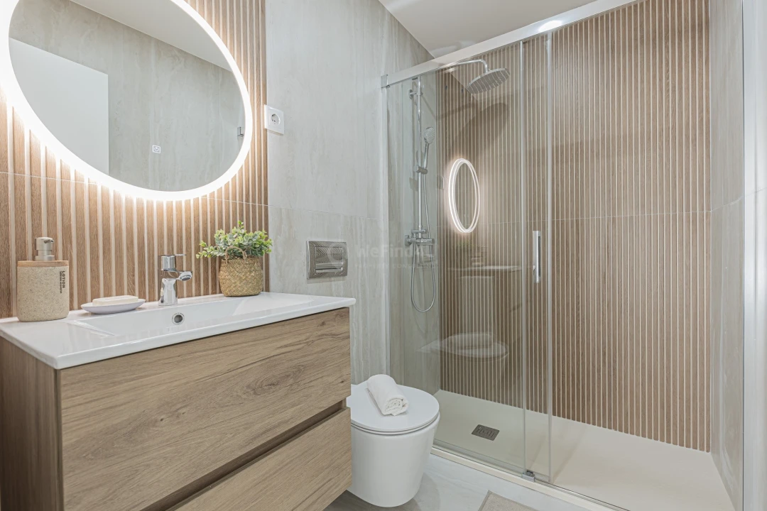 Apartamento T2 para Venda em Seixal Foto 14