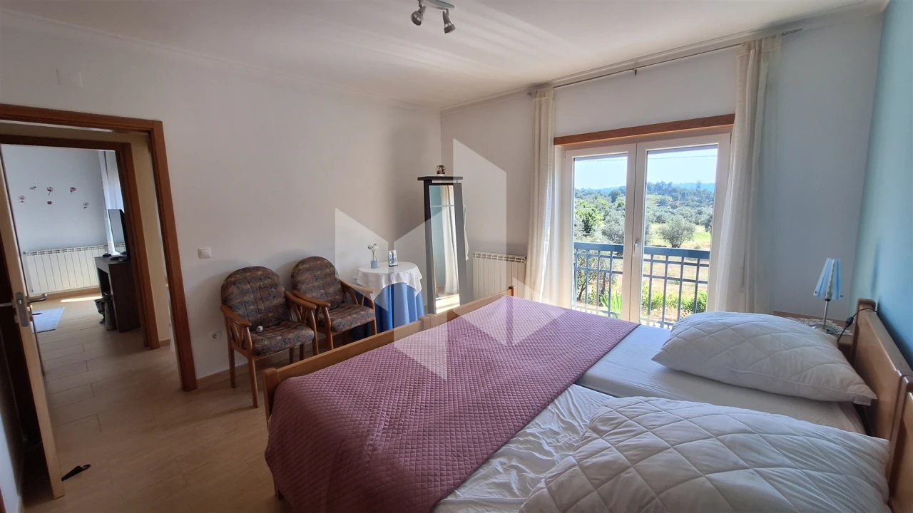 Moradia T3 para Venda em Lajeosa do Dão Foto 12