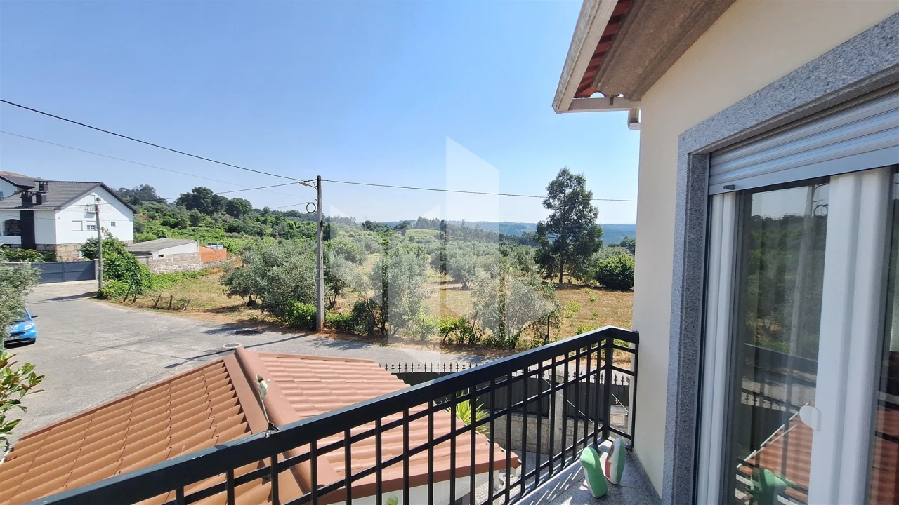 Moradia T3 para Venda em Lajeosa do Dão Foto 25