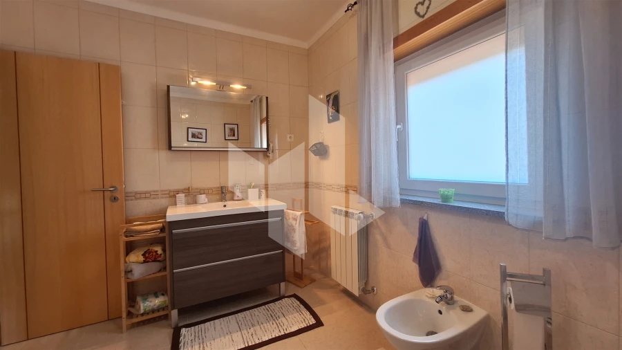 Moradia T3 para Venda em Lajeosa do Dão Foto 10