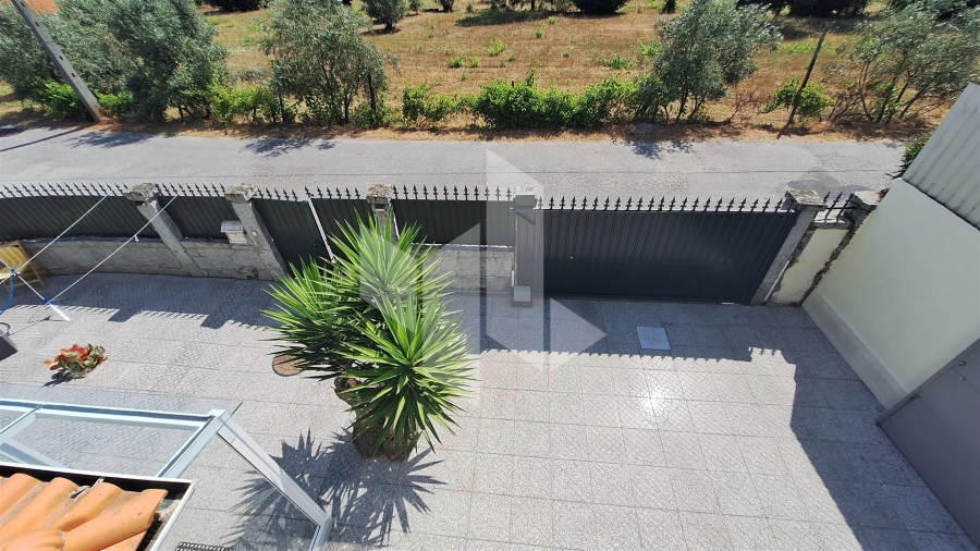 Moradia T3 para Venda em Lajeosa do Dão Foto 21