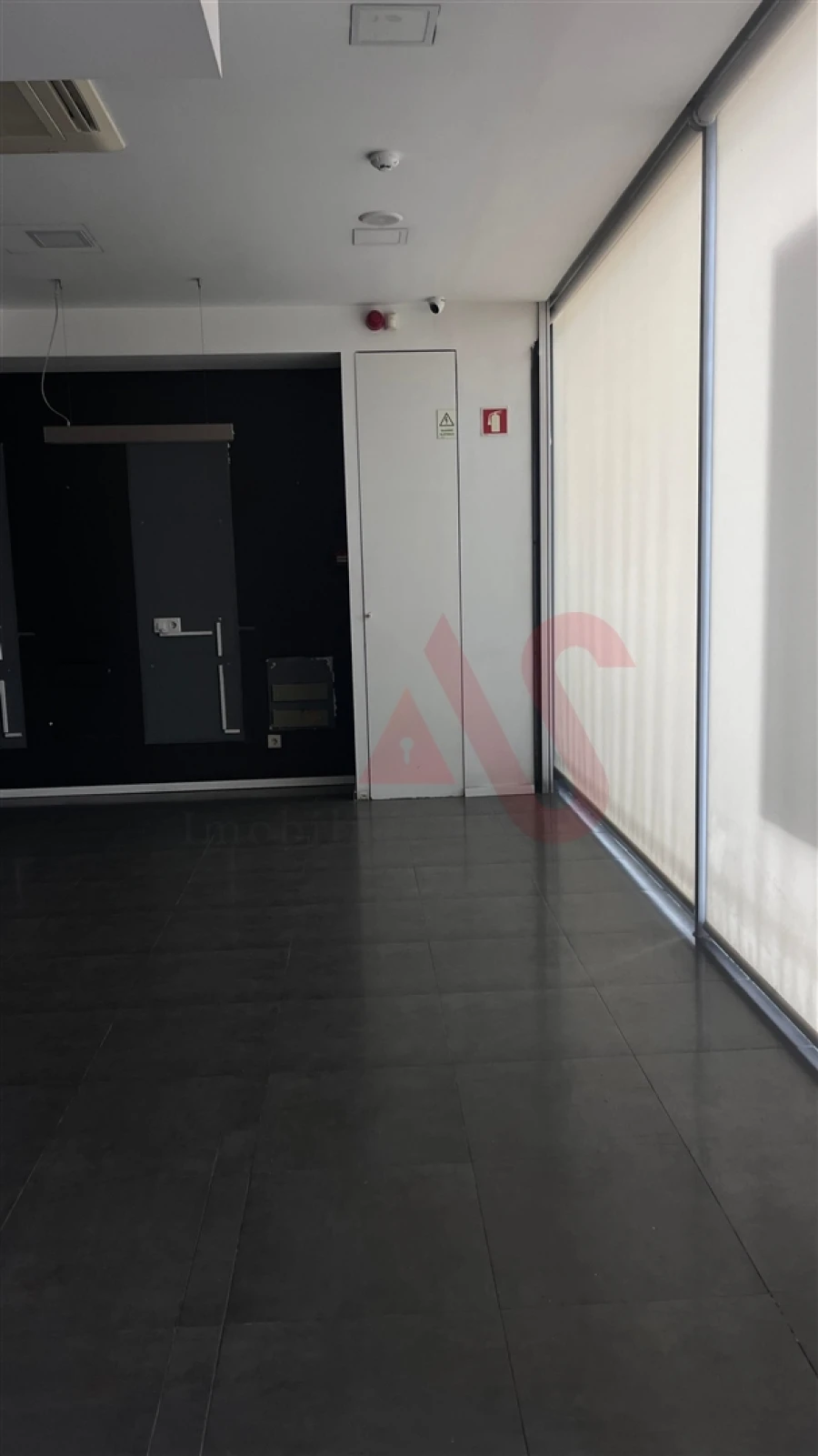 Loja para Arrendamento em São Vicente (Braga) Foto 6