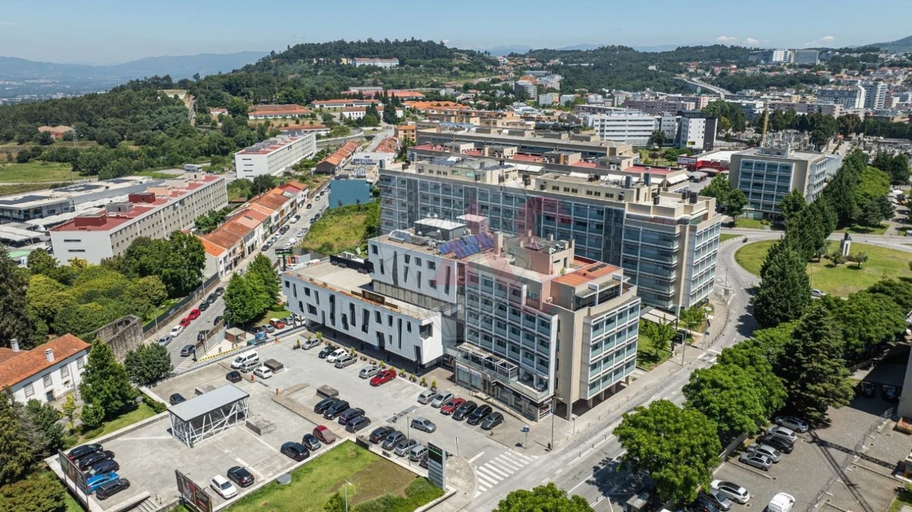 Loja para Arrendamento em São Vicente (Braga) Foto 1