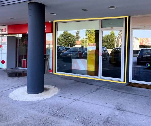 Loja para Arrendamento em São Vicente (Braga)