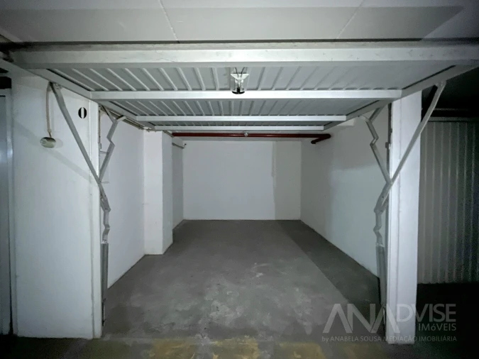 Garagem para Venda em Viseu Foto 1