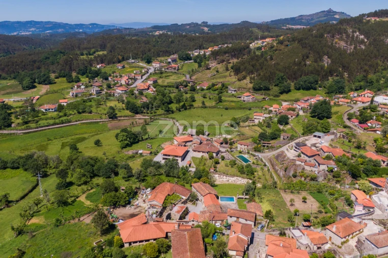 Moradia T4 para Venda em Anissó e Soutelo Foto 43