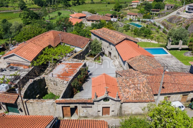 Moradia T4 para Venda em Anissó e Soutelo Foto 49