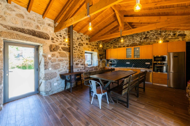 Moradia T4 para Venda em Anissó e Soutelo Foto 5