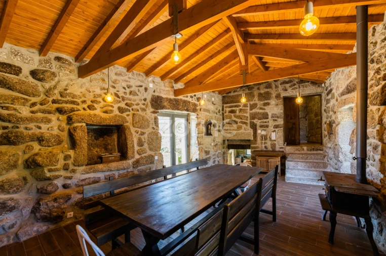 Moradia T4 para Venda em Anissó e Soutelo Foto 7