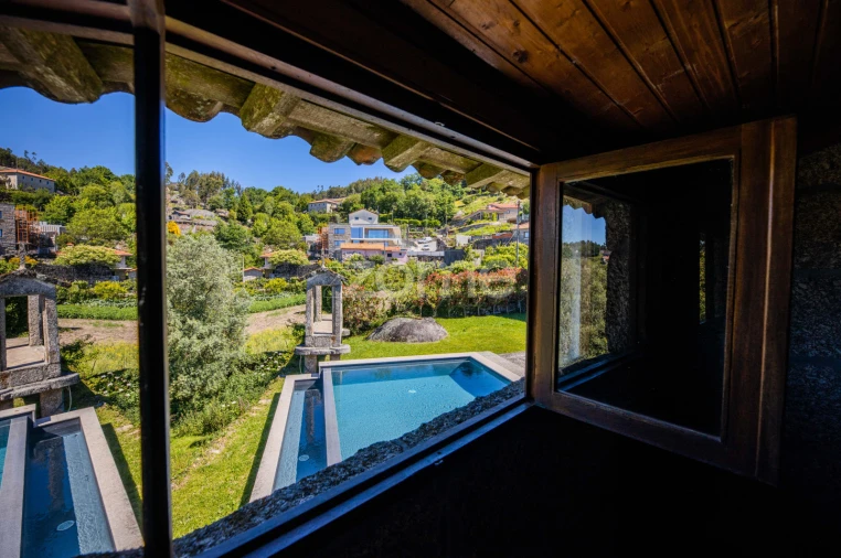 Moradia T4 para Venda em Anissó e Soutelo Foto 21