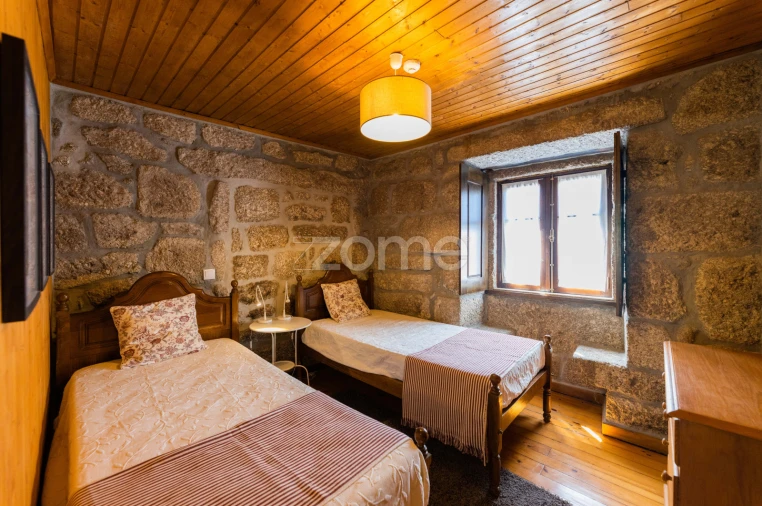 Moradia T4 para Venda em Anissó e Soutelo Foto 23