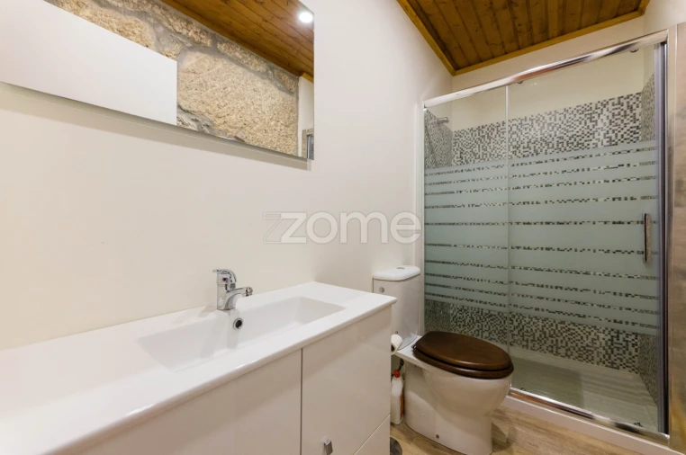 Moradia T4 para Venda em Anissó e Soutelo Foto 30