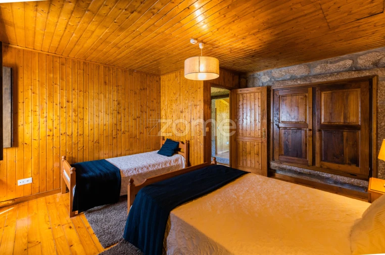 Moradia T4 para Venda em Anissó e Soutelo Foto 29