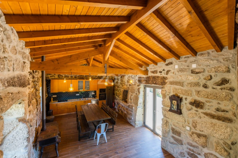 Moradia T4 para Venda em Anissó e Soutelo Foto 9