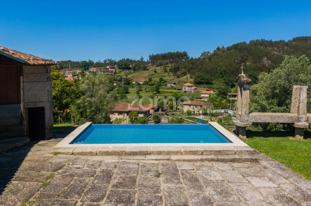 Moradia T4 para Venda em Anissó e Soutelo Foto 48