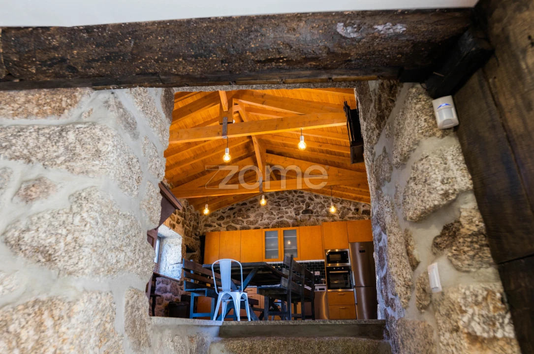 Moradia T4 para Venda em Anissó e Soutelo Foto 13