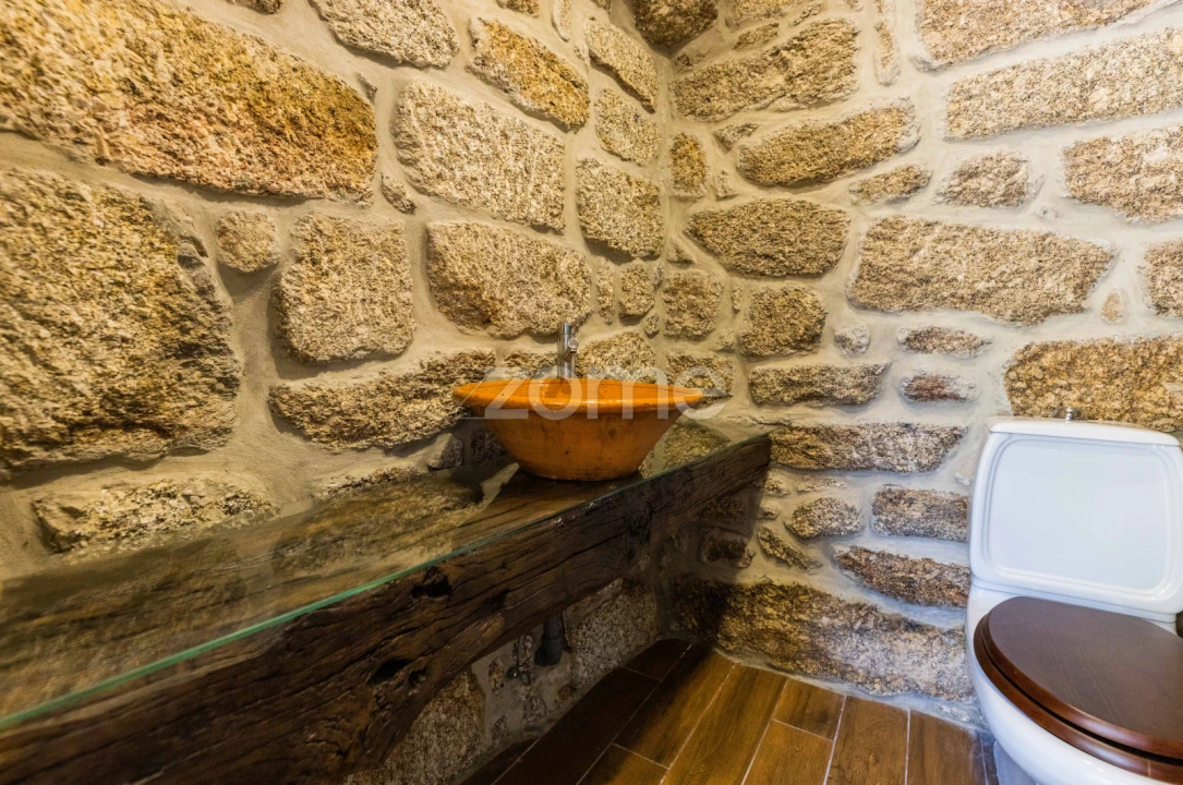 Moradia T4 para Venda em Anissó e Soutelo Foto 17