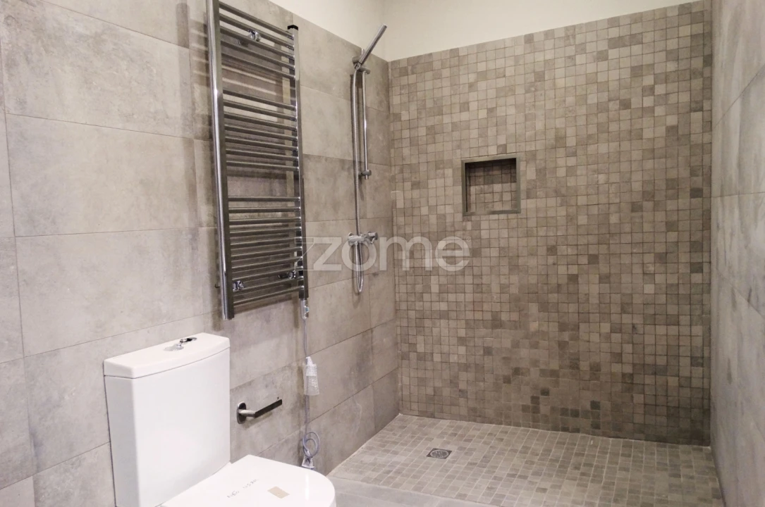 Apartamento T1 para Venda em Cedofeita, Santo Ildefonso, Sé, Miragaia, São Nicolau e Vitória Foto 17