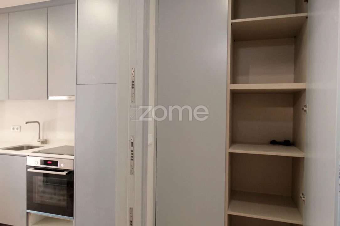 Apartamento T1 para Venda em Cedofeita, Santo Ildefonso, Sé, Miragaia, São Nicolau e Vitória Foto 24