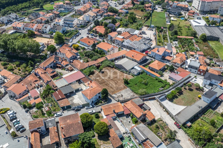 Terreno para Venda em Serzedo e Perosinho Foto 30