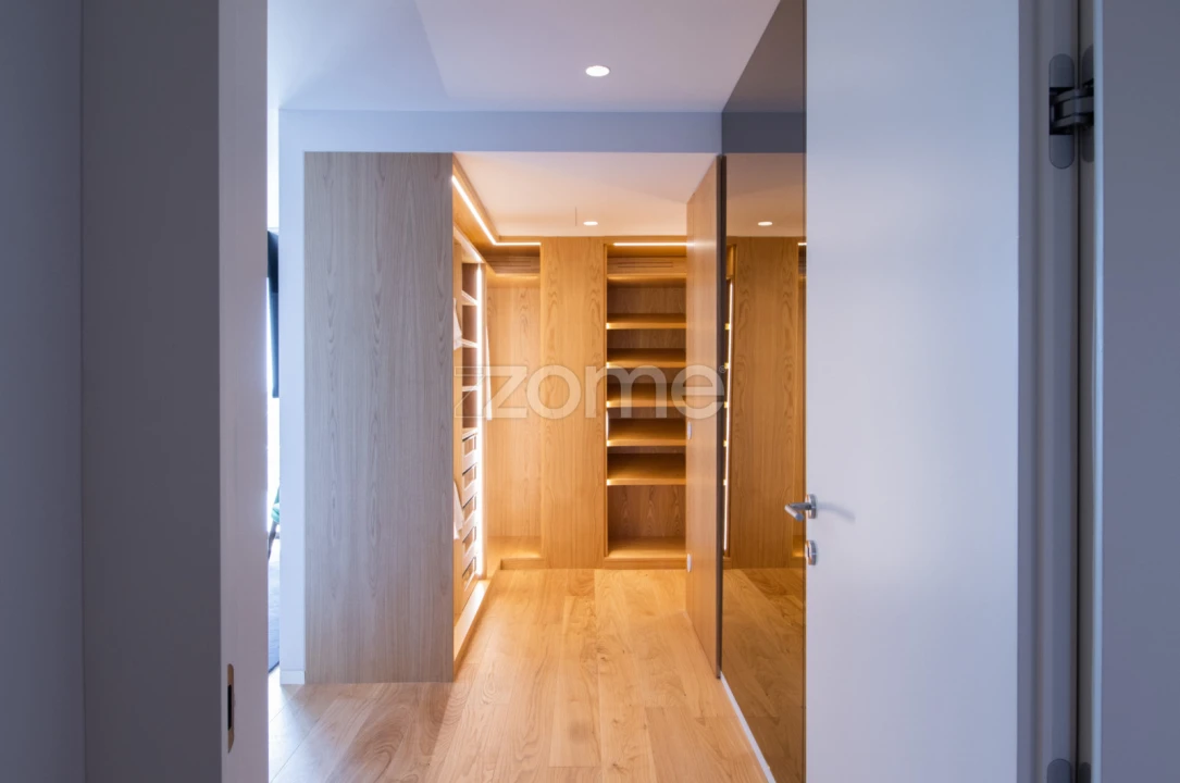 Apartamento T4 para Venda em Matosinhos e Leça da Palmeira Foto 7