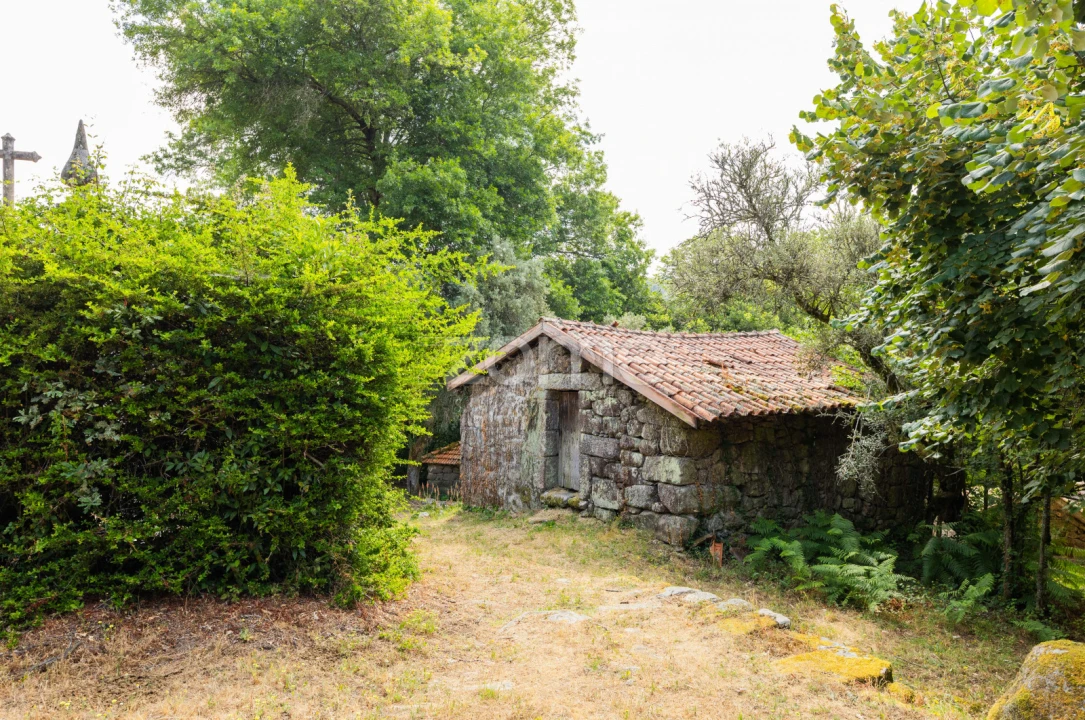 Quinta T22 para Venda em Armil Foto 14