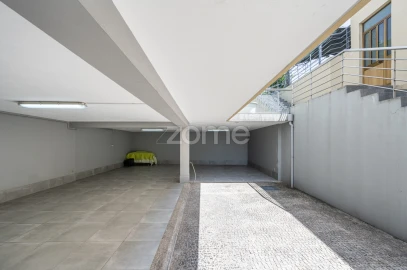 Moradia T6 para Venda em Cedofeita, Santo Ildefonso, Sé, Miragaia, São Nicolau e Vitória