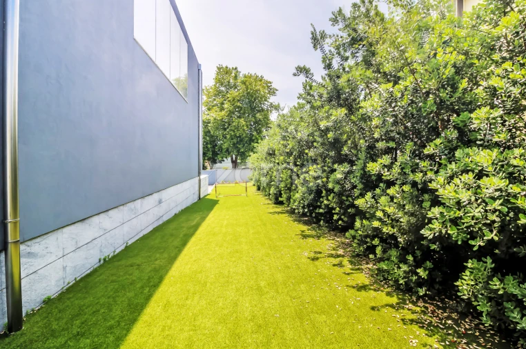 Moradia T4 para Venda em Canelas Foto 59