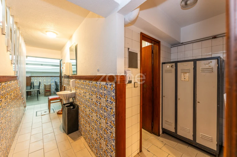 Negócio para Venda em Espinho Foto 13