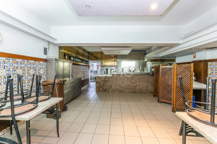 Negócio para Venda em Espinho Foto 14