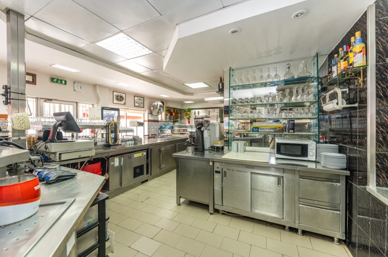 Negócio para Venda em Espinho Foto 45