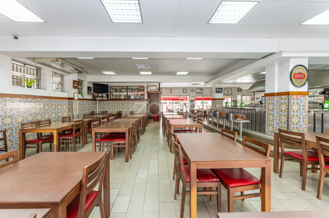 Negócio para Venda em Espinho Foto 34