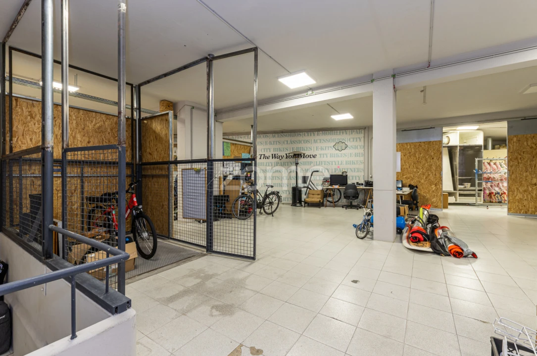 Negócio para Arrendamento em Cedofeita, Santo Ildefonso, Sé, Miragaia, São Nicolau e Vitória Foto 19