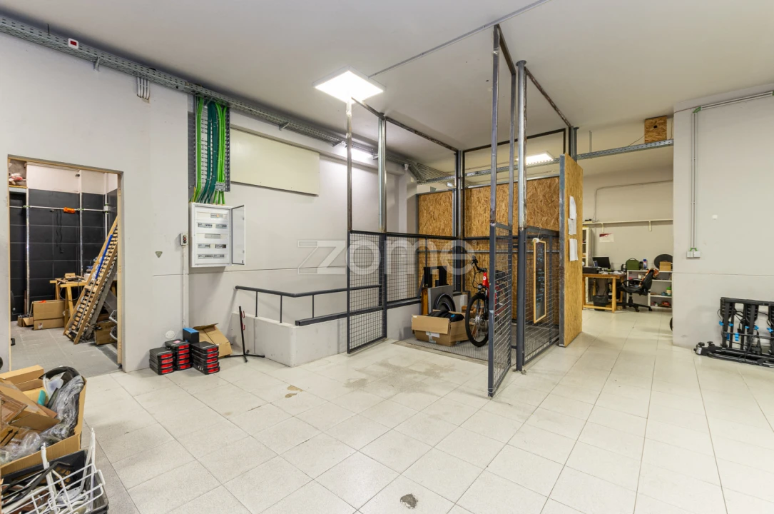 Negócio para Arrendamento em Cedofeita, Santo Ildefonso, Sé, Miragaia, São Nicolau e Vitória Foto 21