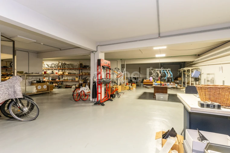 Negócio para Arrendamento em Cedofeita, Santo Ildefonso, Sé, Miragaia, São Nicolau e Vitória Foto 34