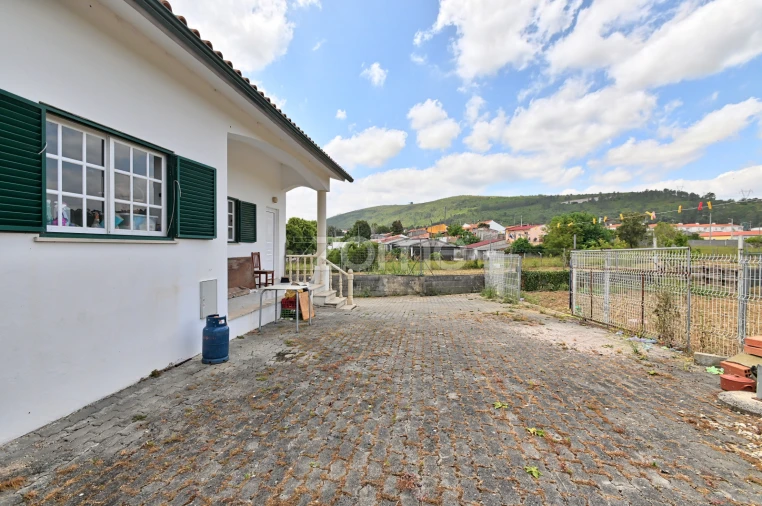 Moradia T4 para Venda em Porto de Mós - São João Baptista e São Pedro Foto 28