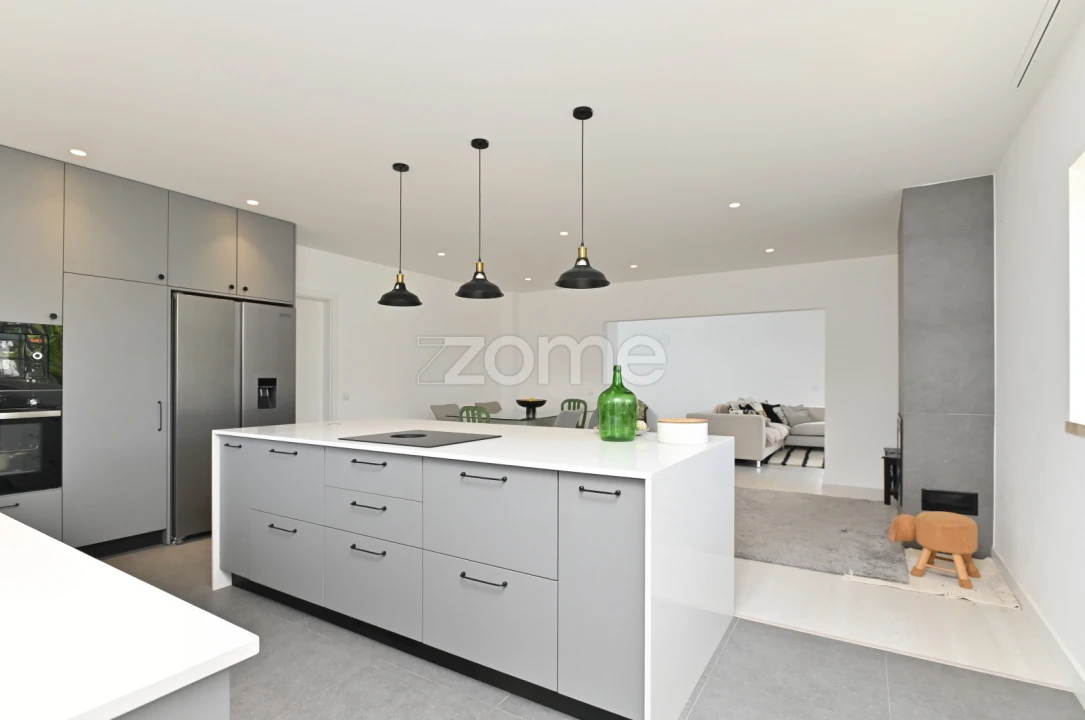 Moradia T4 para Venda em Porto de Mós - São João Baptista e São Pedro Foto 10