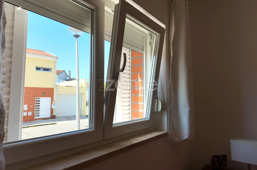 Apartamento T3 para Venda em Carapinheira Foto 17