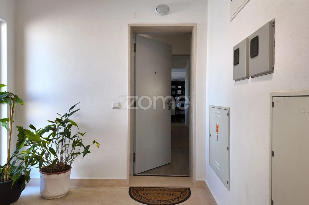 Apartamento T3 para Venda em Carapinheira Foto 4