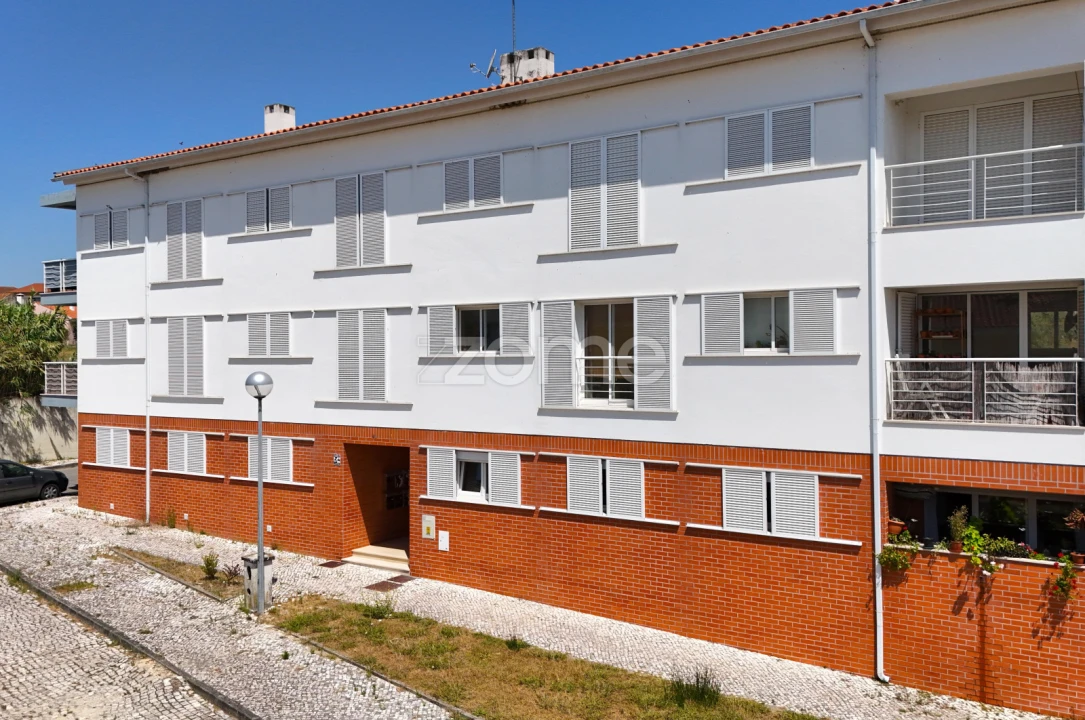 Apartamento T3 para Venda em Carapinheira Foto 2