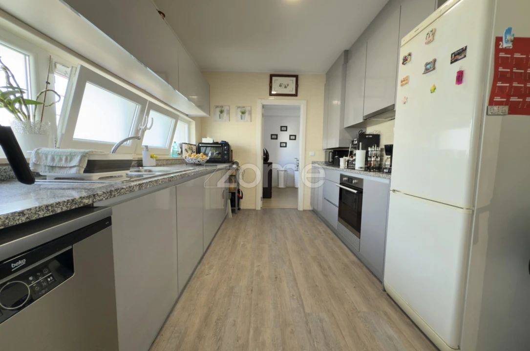 Apartamento T3 para Venda em Carapinheira Foto 5