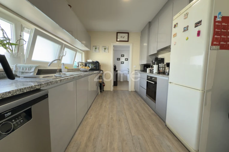 Apartamento T3 para Venda em Carapinheira Foto 5