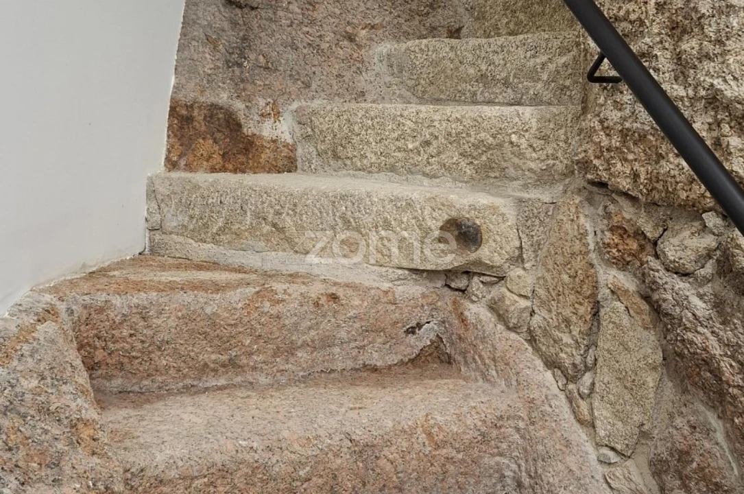 Moradia T3 para Venda em Seia, São Romão e Lapa dos Dinheiros Foto 20