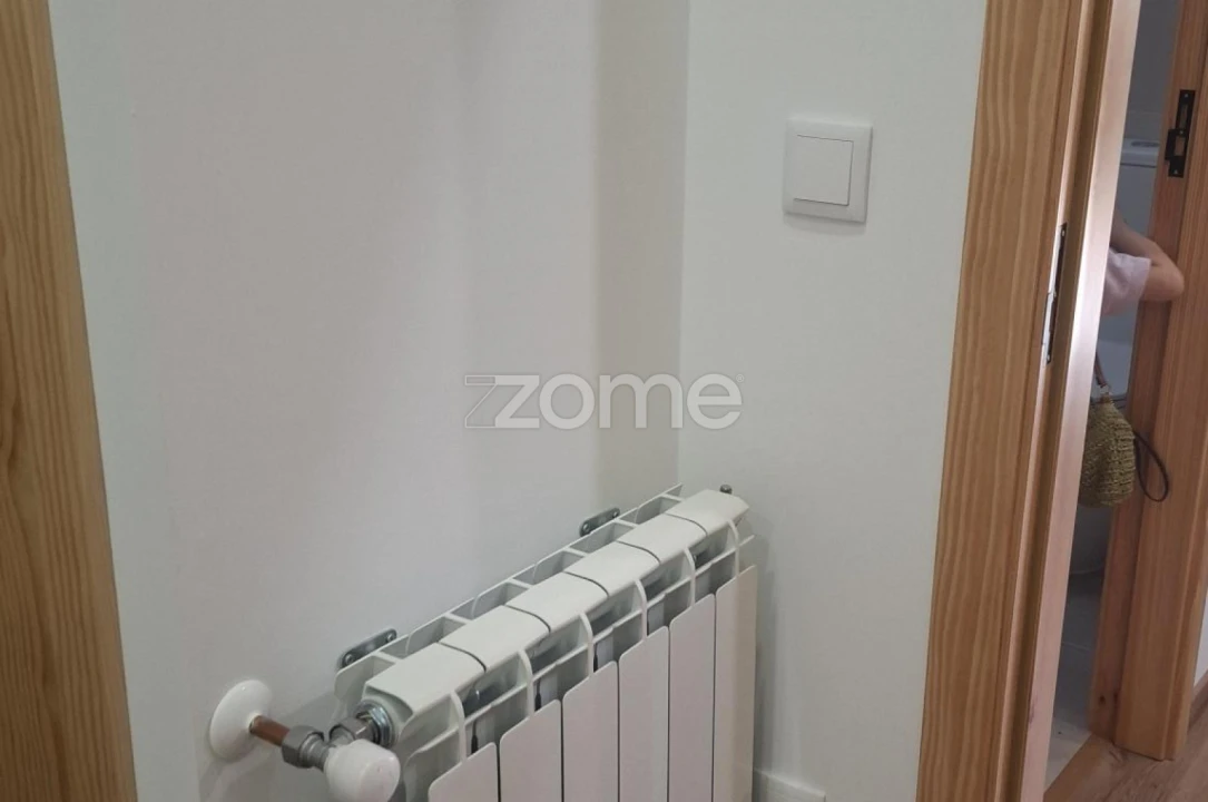 Moradia T3 para Venda em Seia, São Romão e Lapa dos Dinheiros Foto 23