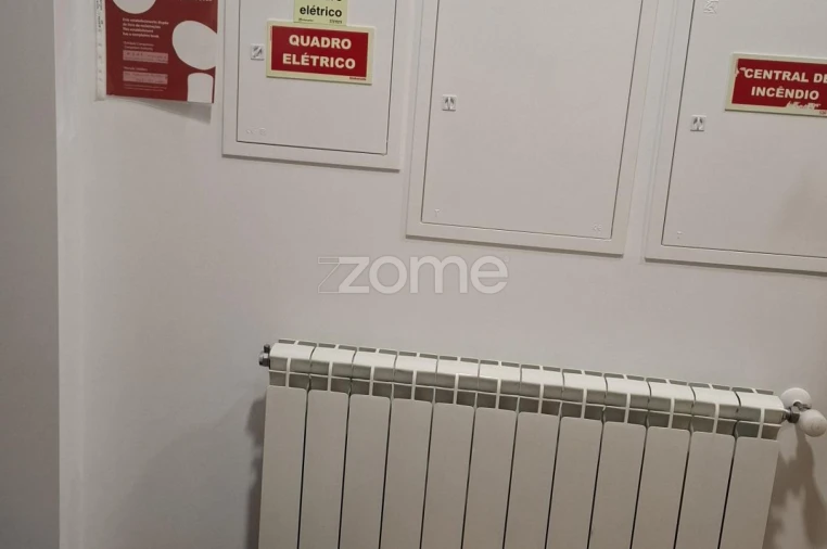 Moradia T3 para Venda em Seia, São Romão e Lapa dos Dinheiros Foto 34