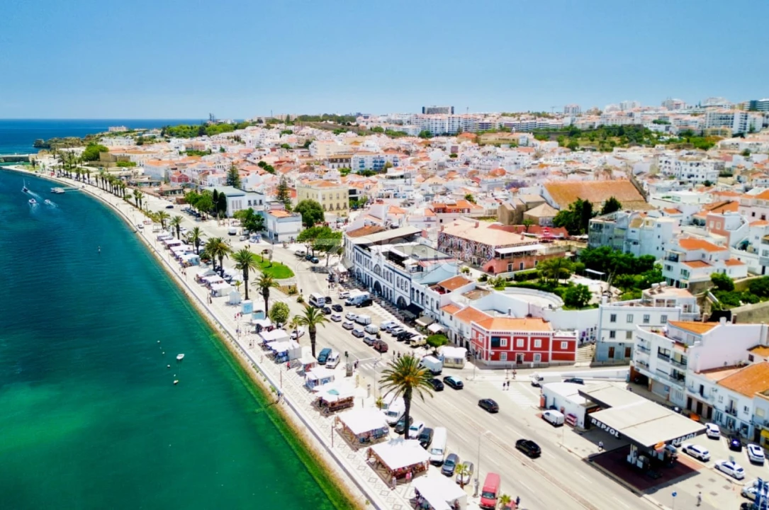 Garagem para Venda em Lagos (São Sebastião e Santa Maria) Foto 21