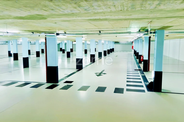 Garagem para Venda em Lagos (São Sebastião e Santa Maria) Foto 5