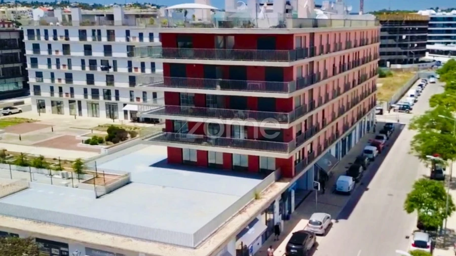 Garagem para Venda em Lagos (São Sebastião e Santa Maria)